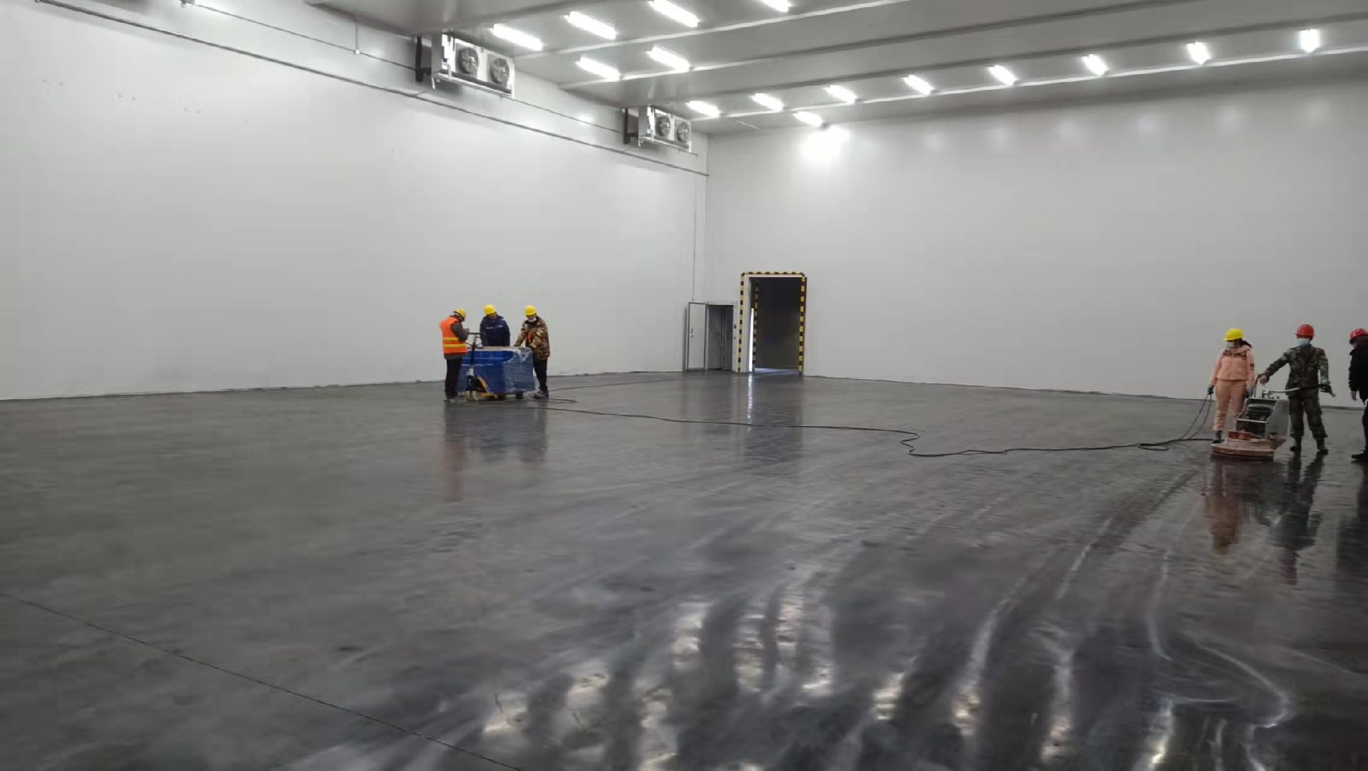 建設30000m3農產品基地冷藏庫需要的費用是多少？